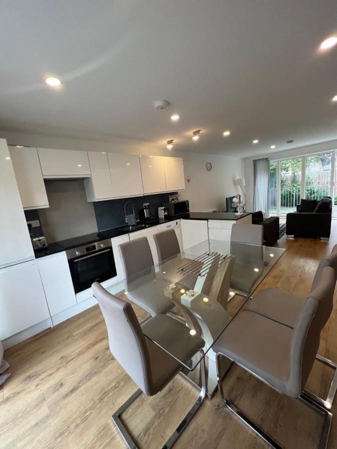 Апартаменты Clapham House Лондон Экстерьер фото