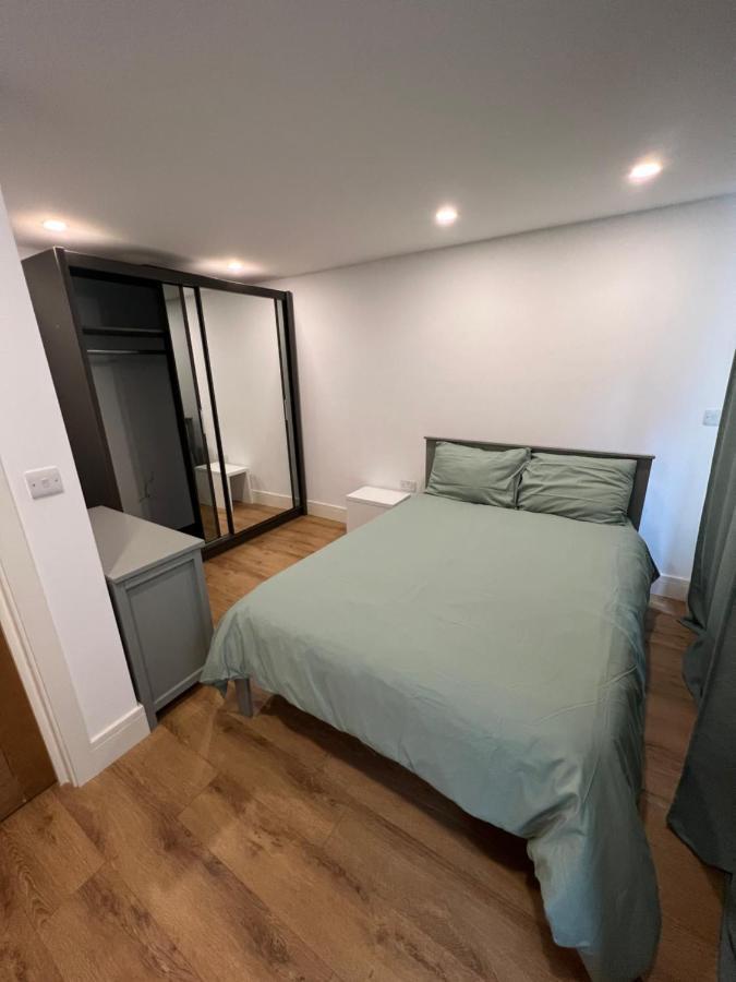 Апартаменты Clapham House Лондон Экстерьер фото